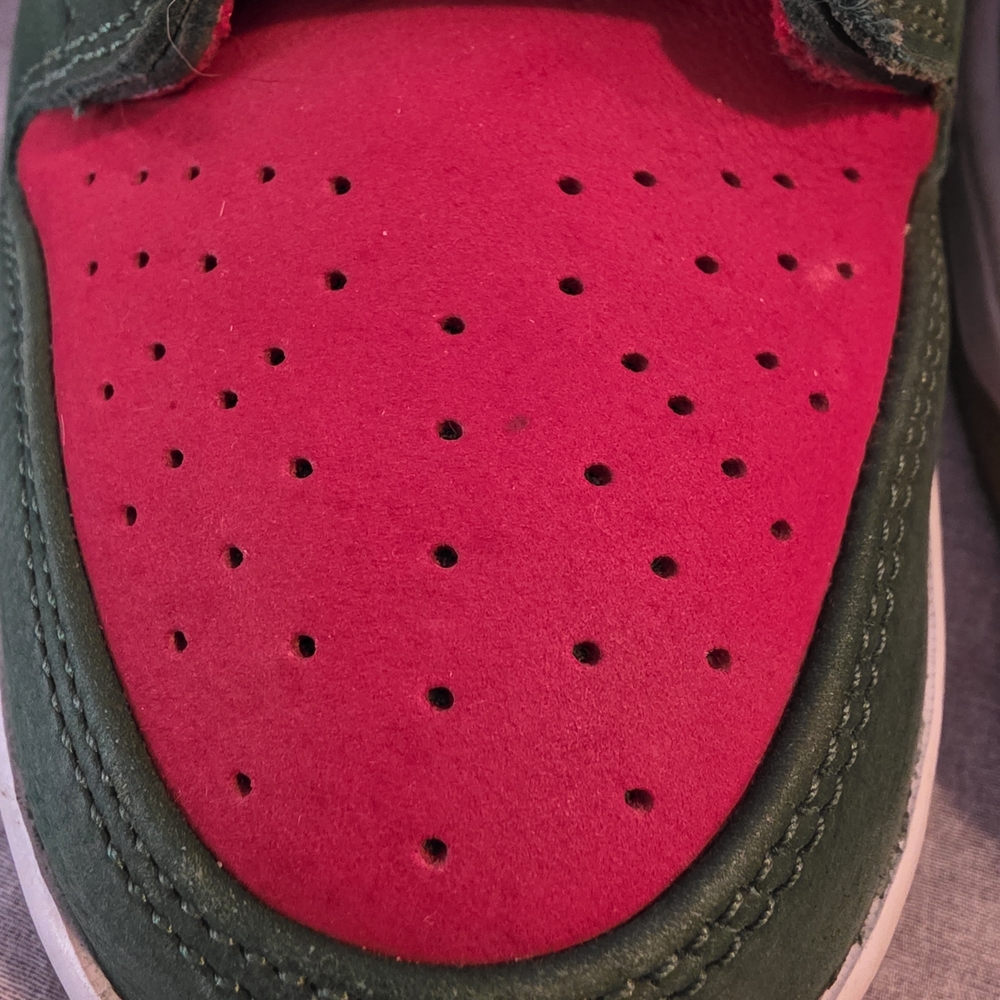 Nike Dunk Low Pro Green and Red Sneakers with Yellow Accents - Picture 4 of 13
